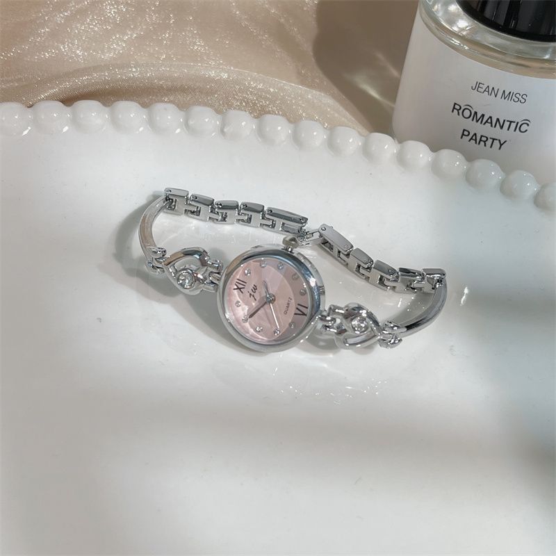 夏季手表女手鏈表時尚手表女士女款鋼帶小眾學生時裝簡約氣質石英